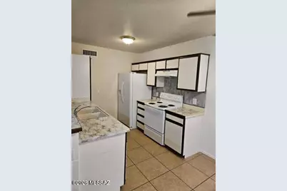 1716 W Wood Bridge Court, Tucson, AZ 85746 - Photo 9