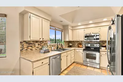 1650 E Deer Shadow Lane, Oro Valley, AZ 85737 - Photo 9