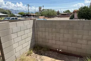 1518 E Hedrick Dr, Tucson, AZ 85719 - Photo 21
