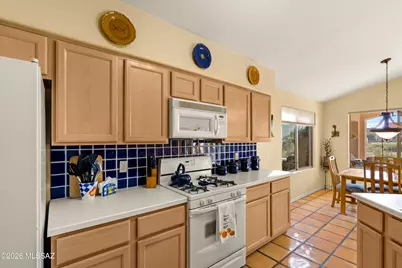 11167 N Desert Flower Drive, Tucson, AZ 85737 - Photo 15