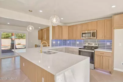 1602 W Dawn Drive, Tucson, AZ 85704 - Photo 1