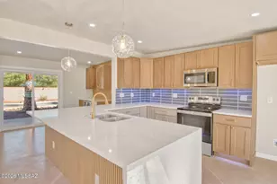 1602 W Dawn Dr, Tucson, AZ 85704 - Photo 1