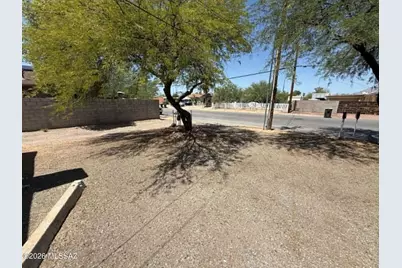 460 E Delano Street #1, Tucson, AZ 85705 - Photo 5