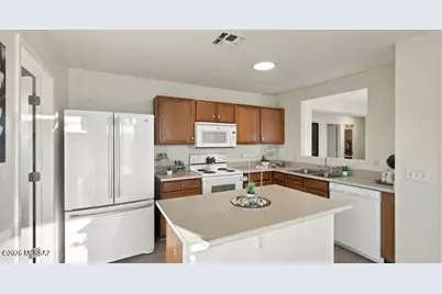10007 E Arizona Sunset Drive, Tucson, AZ 85747 - Photo 9