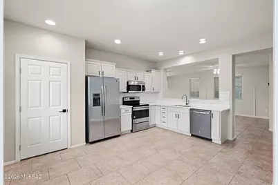 10688 E Sanctuary Ridge Lane, Tucson, AZ 85747 - Photo 13