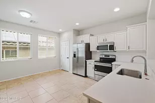10688 E Sanctuary Ridge Ln, Tucson, AZ 85747 - Photo 5
