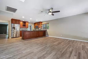 8726 E 28th St, Tucson, AZ 85710 - Photo 15