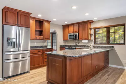 8726 E 28th Street, Tucson, AZ 85710 - Photo 11