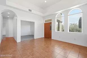 5739 W Treasure Point Pl, Tucson, AZ 85713 - Photo 7