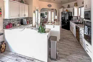 250 W Calle Lecho, Green Valley, AZ 85622 - Photo 17