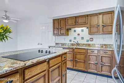 1051 W Camino Velasquez, Green Valley, AZ 85622 - Photo 19