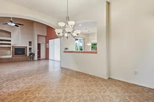 10414 E Jarod James Pl, Tucson, AZ 85747 - Photo 3