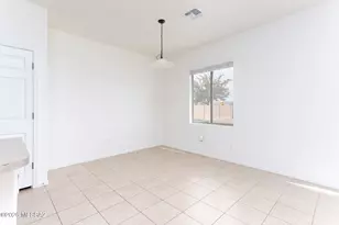 13004 N Lea Maw Dr, Marana, AZ 85653 - Photo 11