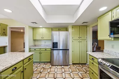 1618 W Calle Hacienda, Green Valley, AZ 85622 - Photo 9