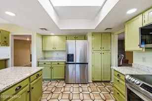 1618 W Calle Hacienda, Green Valley, AZ 85622 - Photo 9