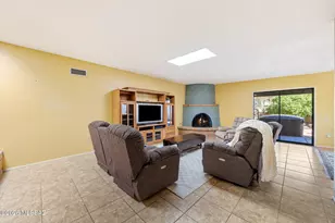 1618 W Calle Hacienda, Green Valley, AZ 85622 - Photo 17