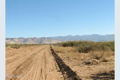 40.24 Acre Cross Creek #0, Pearce, AZ 85625 - Photo 9