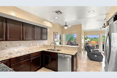 903 W Belltower Drive, Green Valley, AZ 85614 - Photo 17