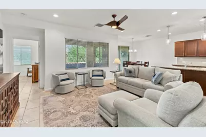 1377 E Basalt Drive, Green Valley, AZ 85614 - Photo 11