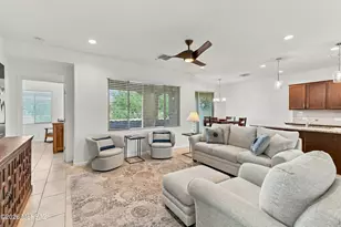 1377 E Basalt Dr, Green Valley, AZ 85614 - Photo 11