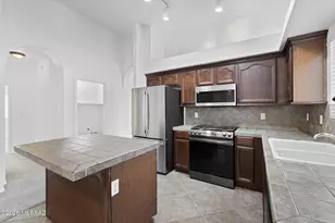 376 E Camino Del Abeto, Sahuarita, AZ 85629 - Photo 11
