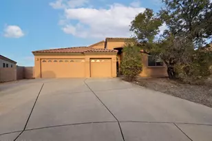 7030 W Fallen Sun Ct, Tucson, AZ 85743 - Photo 1