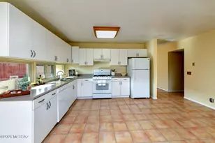 8360 E Lee St, Tucson, AZ 85715 - Photo 7