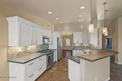 10131 E Hummingbird Meadow Way, Tucson, AZ 85747 - Photo 21