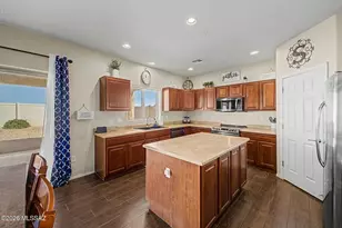 21164 E Patriot Ln, Red Rock, AZ 85145 - Photo 15