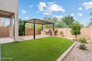 8833 N Sherry Cervi Wy, Tucson, AZ 85743 - Photo 33