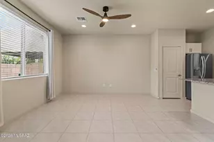 8833 N Sherry Cervi Wy, Tucson, AZ 85743 - Photo 11