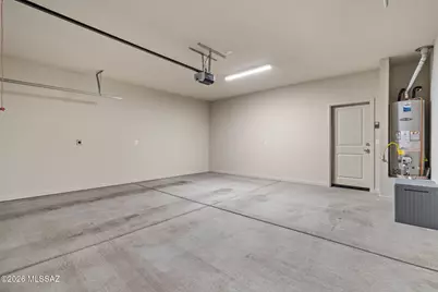 8833 N Sherry Cervi Way, Tucson, AZ 85743 - Photo 19