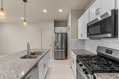 8833 N Sherry Cervi Way, Tucson, AZ 85743 - Photo 17