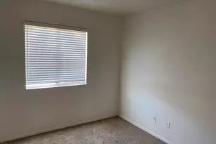 1595 W Beantree Ln, Tucson, AZ 85713 - Photo 13