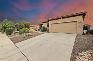 887 W Calle Artistica, Green Valley, AZ 85614 - Photo 7
