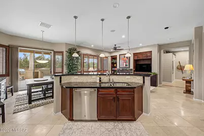887 W Calle Artistica, Green Valley, AZ 85614 - Photo 19