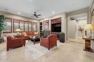 887 W Calle Artistica, Green Valley, AZ 85614 - Photo 5