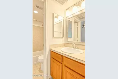 1810 E Blacklidge Drive #219, Tucson, AZ 85719 - Photo 13