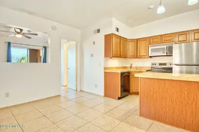 1810 E Blacklidge Drive #219, Tucson, AZ 85719 - Photo 3