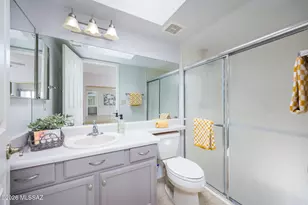 1738 W Dalehaven Cir, Tucson, AZ 85704 - Photo 11