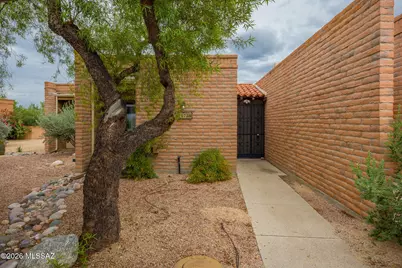 1738 W Dalehaven Circle, Tucson, AZ 85704 - Photo 1