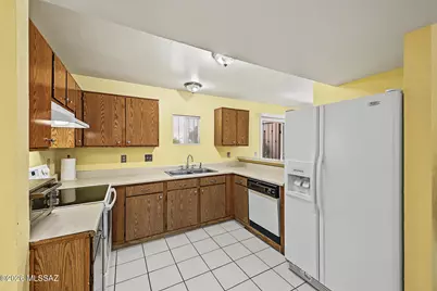 1665 W Calle Del Rey, Tucson, AZ 85713 - Photo 11