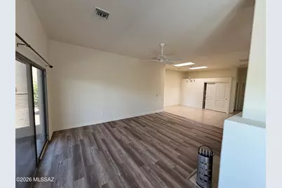 991 W VÃ­a De La Fonda, Green Valley, AZ 85614 - Photo 7