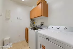 2751 N Neruda Ln, Tucson, AZ 85712 - Photo 25