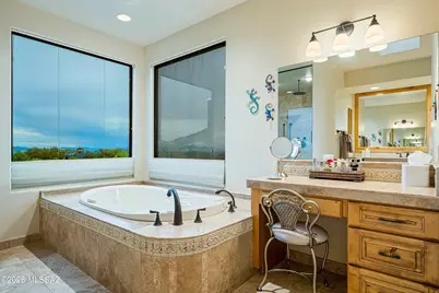 6211 N Desert Moon Loop, Tucson, AZ 85750 - Photo 17