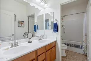 8215 N Willow View Dr, Tucson, AZ 85741 - Photo 35