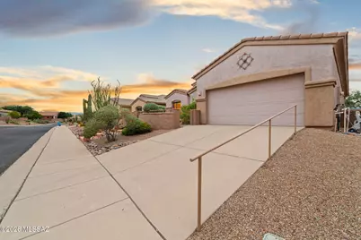 2172 W Calle Casas Lindas, Green Valley, AZ 85622 - Photo 3