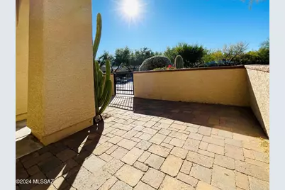 1134 W Vinovo Pass, Oro Valley, AZ 85755 - Photo 3