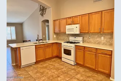 2050 E Cypress Canyon Drive, Green Valley, AZ 85614 - Photo 13