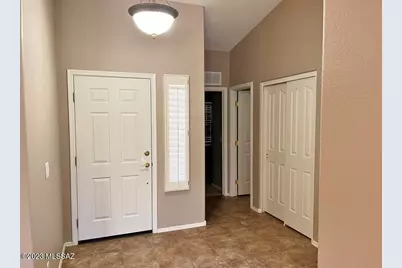 2050 E Cypress Canyon Drive, Green Valley, AZ 85614 - Photo 3